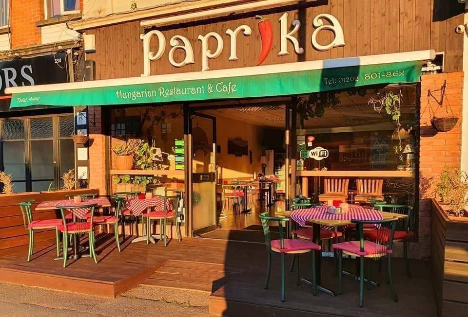 PAPRIKA Restaurant & Cafe